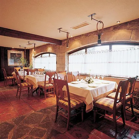 Nh デウスト ホテル 3*